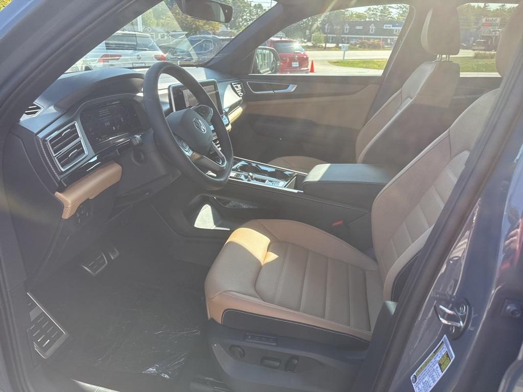 new 2026 Volkswagen Atlas Cross Sport car, priced at $50,962