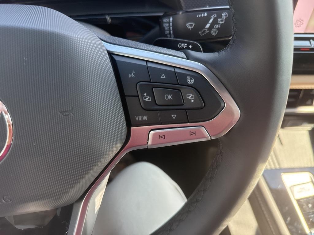 new 2026 Volkswagen Atlas Cross Sport car, priced at $50,962