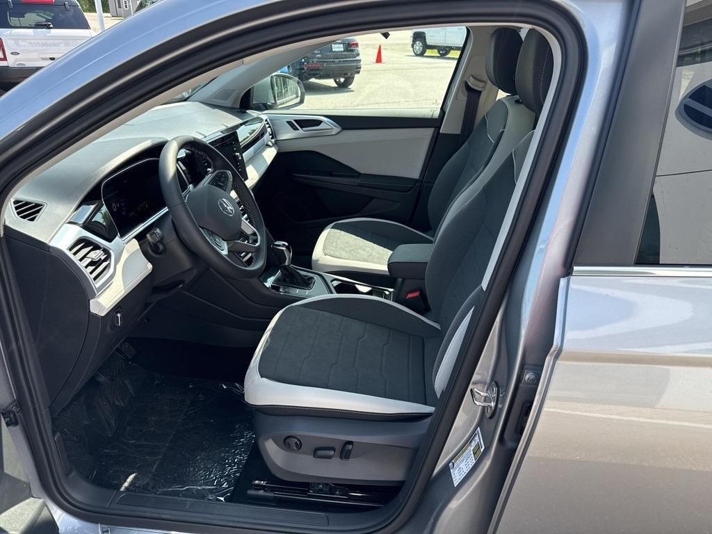 new 2025 Volkswagen Taos car, priced at $29,039