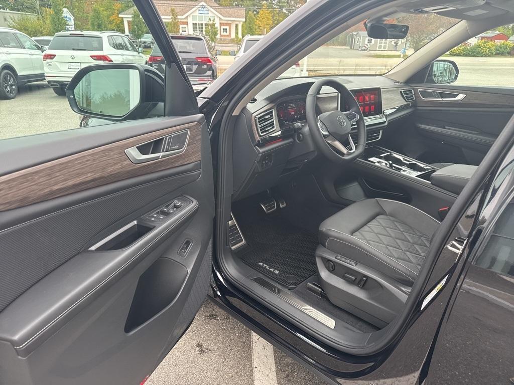 new 2026 Volkswagen Atlas car, priced at $54,821