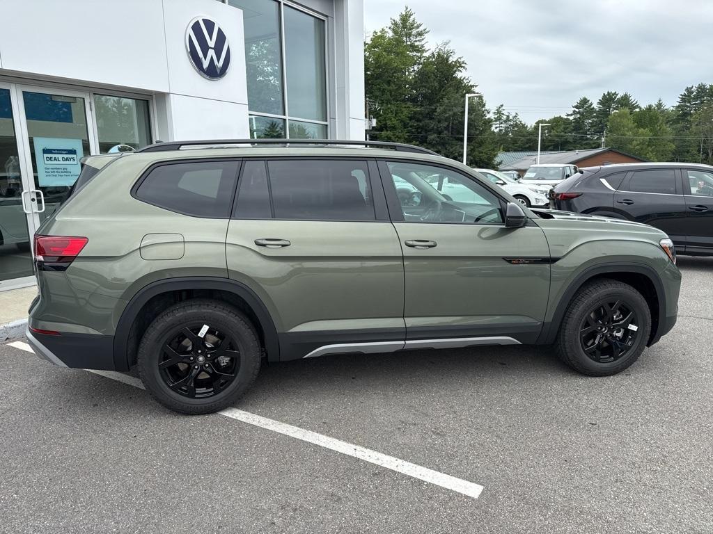 new 2025 Volkswagen Atlas car, priced at $43,460