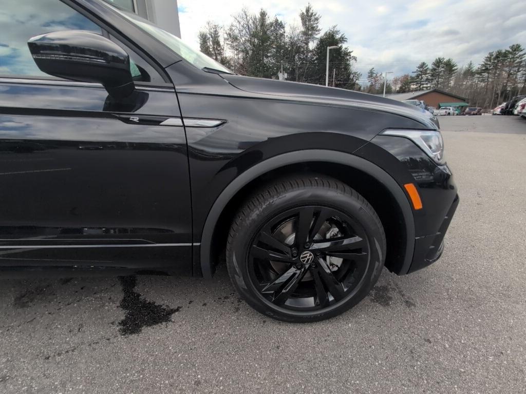 new 2024 Volkswagen Tiguan car, priced at $33,835