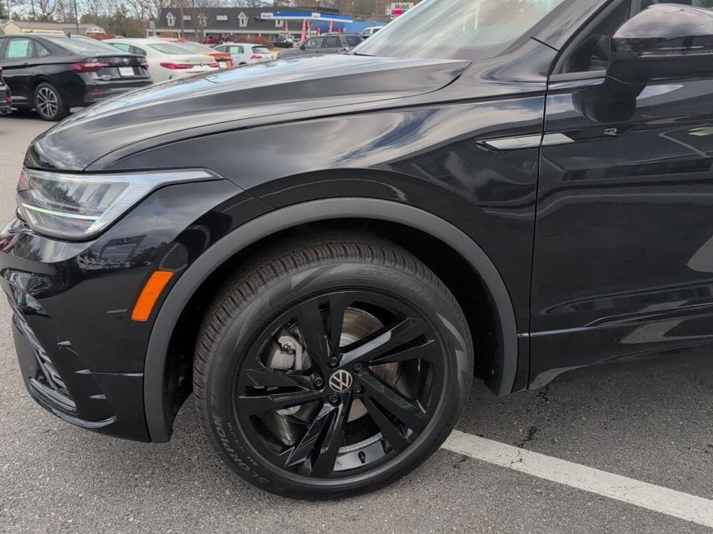 new 2024 Volkswagen Tiguan car, priced at $33,835