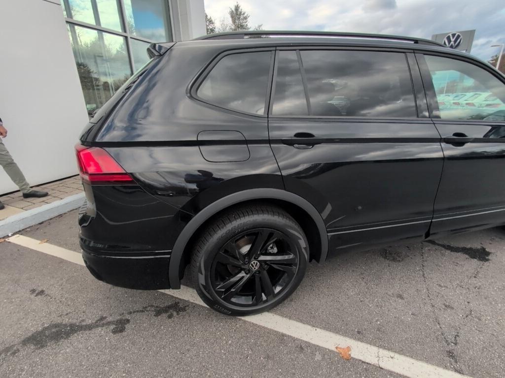 new 2024 Volkswagen Tiguan car, priced at $33,835