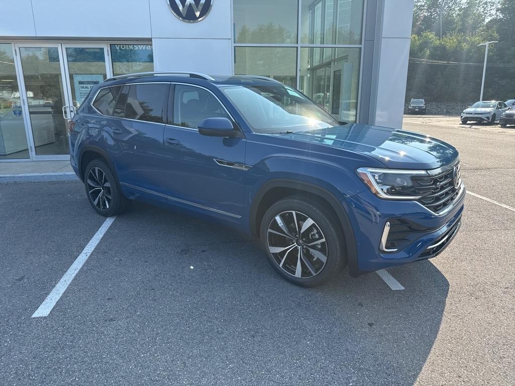 new 2025 Volkswagen Atlas car, priced at $50,526