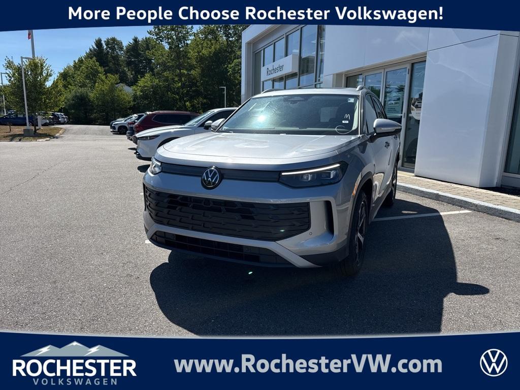 new 2025 Volkswagen Tiguan car, priced at $35,170