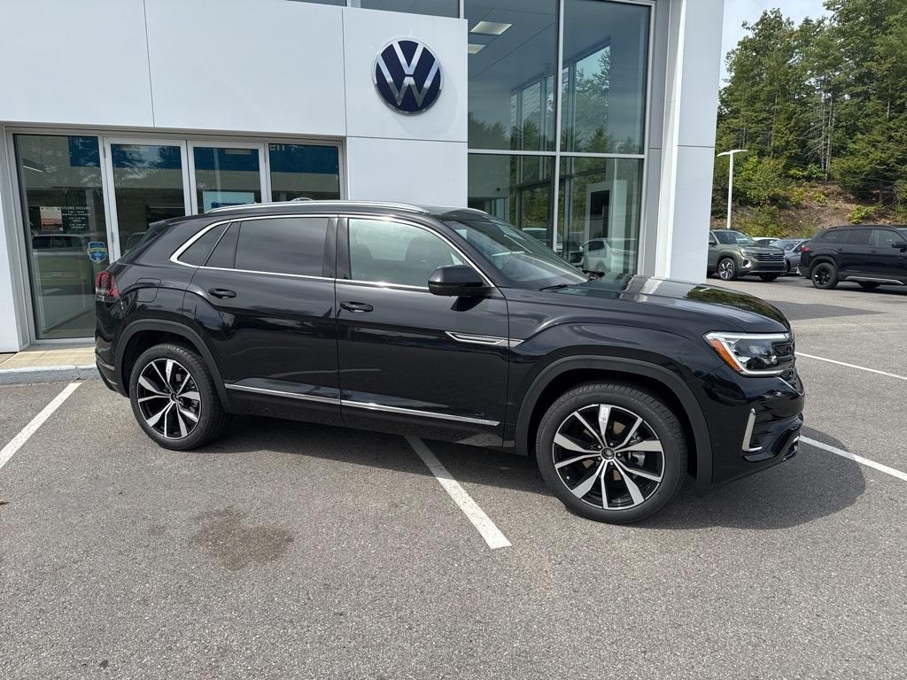 new 2026 Volkswagen Atlas Cross Sport car, priced at $53,988