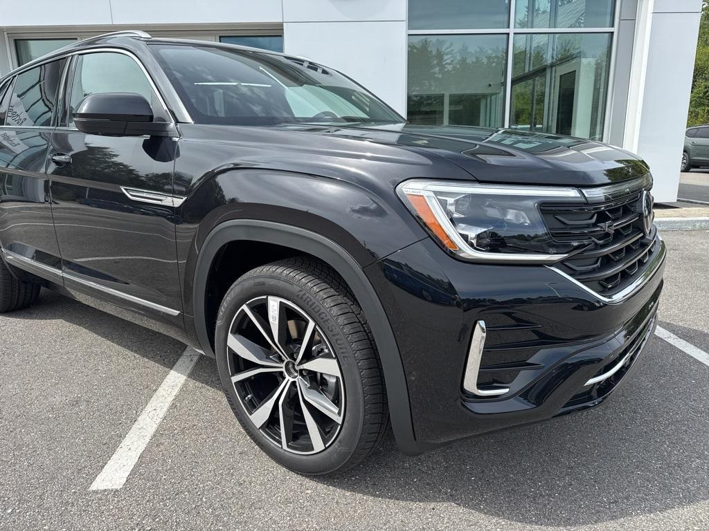 new 2026 Volkswagen Atlas Cross Sport car, priced at $53,988