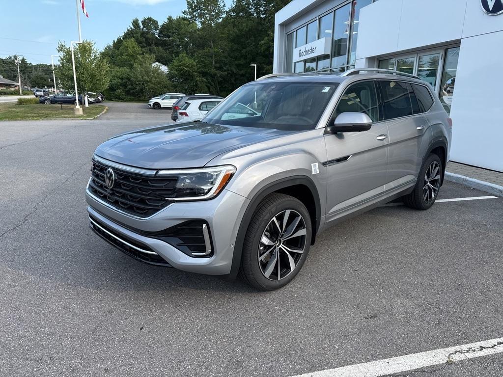 new 2025 Volkswagen Atlas car, priced at $50,652