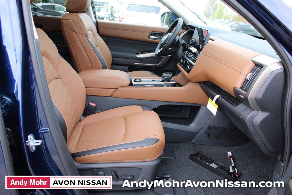 new 2025 Nissan Pathfinder car, priced at $49,345