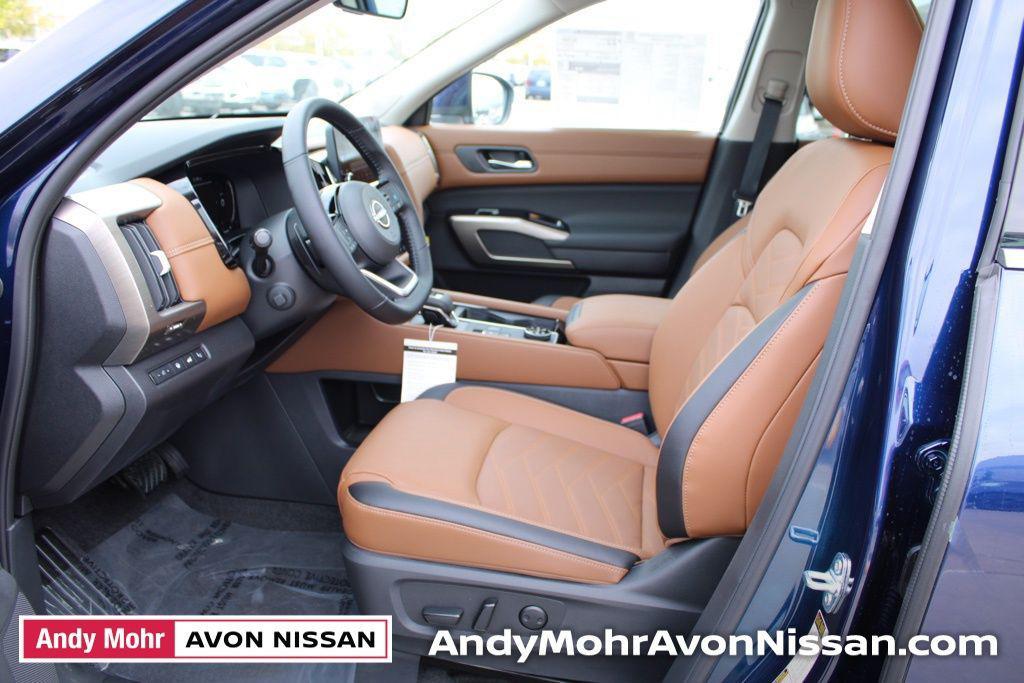 new 2025 Nissan Pathfinder car, priced at $49,345