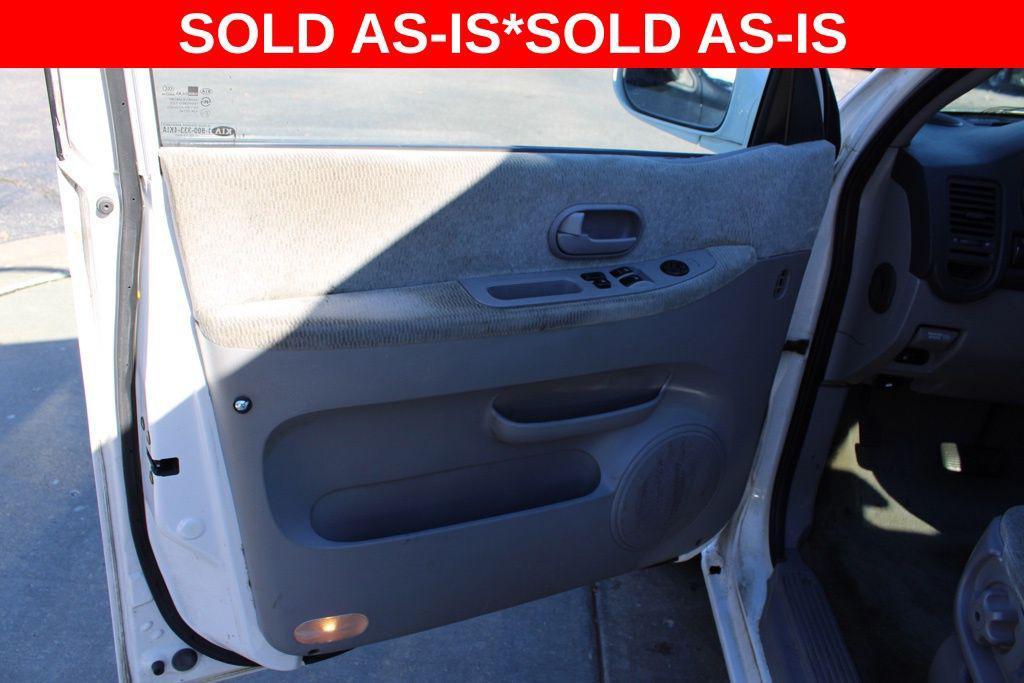 used 2005 Kia Sedona car, priced at $2,500