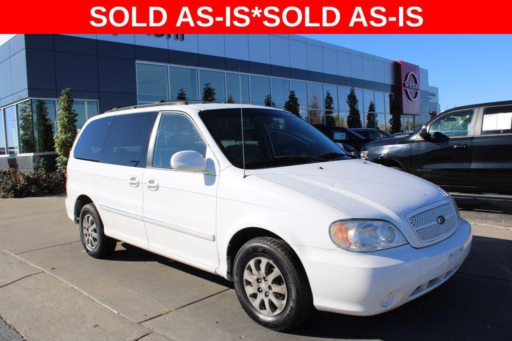 used 2005 Kia Sedona car, priced at $2,500