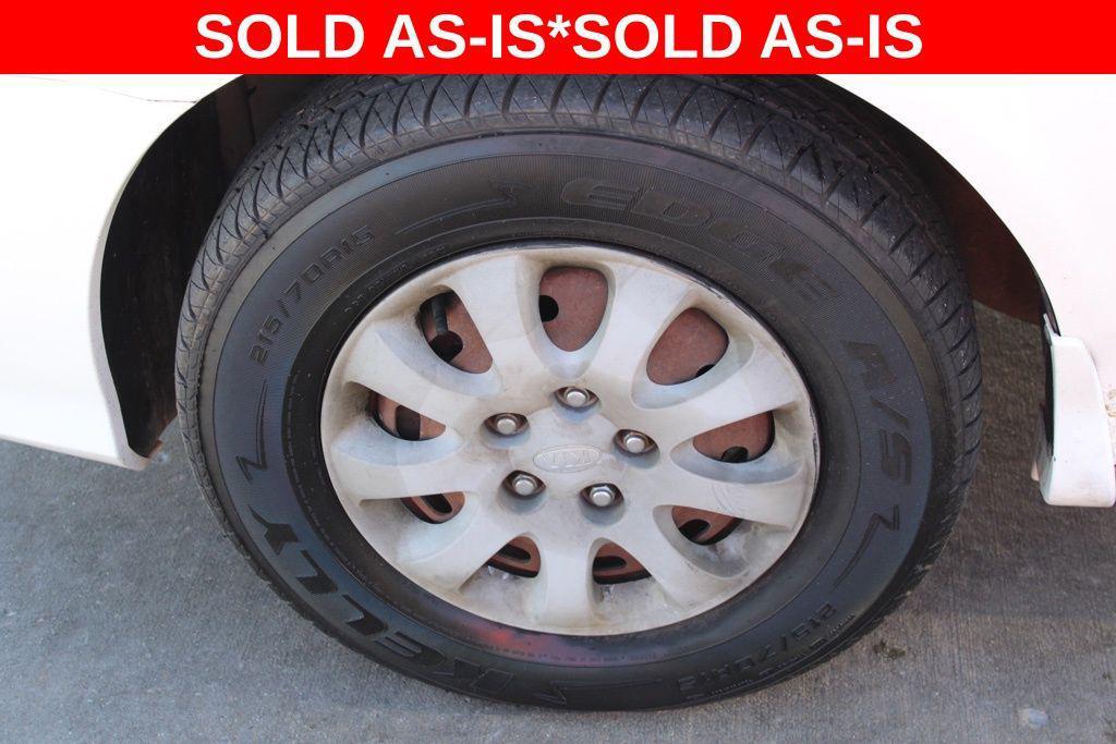 used 2005 Kia Sedona car, priced at $2,500