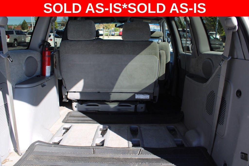 used 2005 Kia Sedona car, priced at $2,500