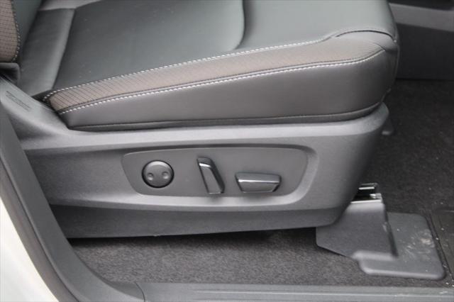 new 2025 Nissan Pathfinder car, priced at $43,242