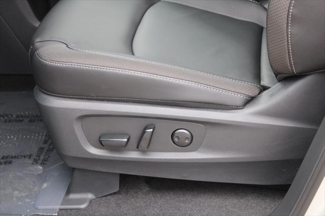 new 2025 Nissan Pathfinder car, priced at $43,242