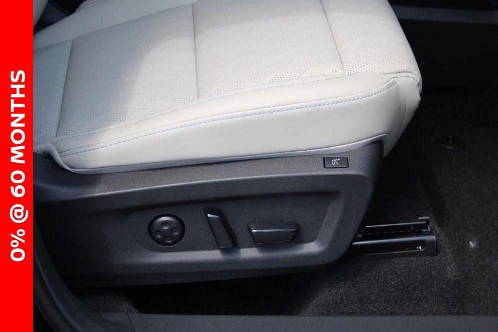 new 2025 Nissan Murano car, priced at $43,822