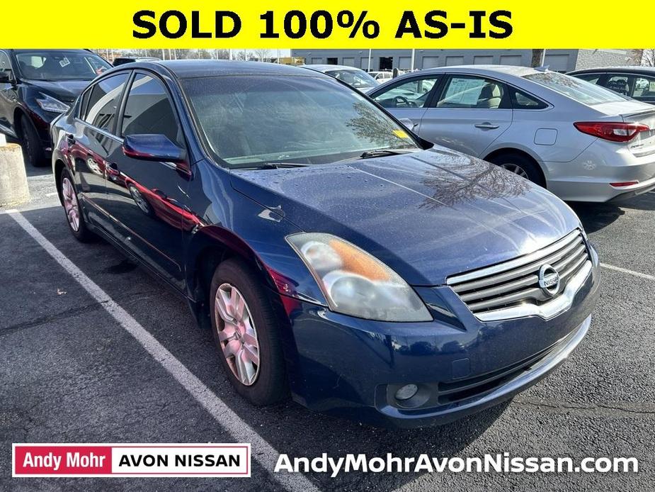 used 2009 Nissan Altima car, priced at $2,500