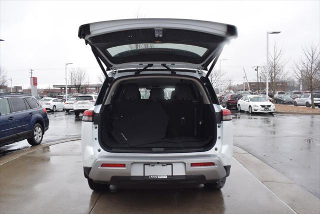 new 2025 Nissan Pathfinder car, priced at $43,917