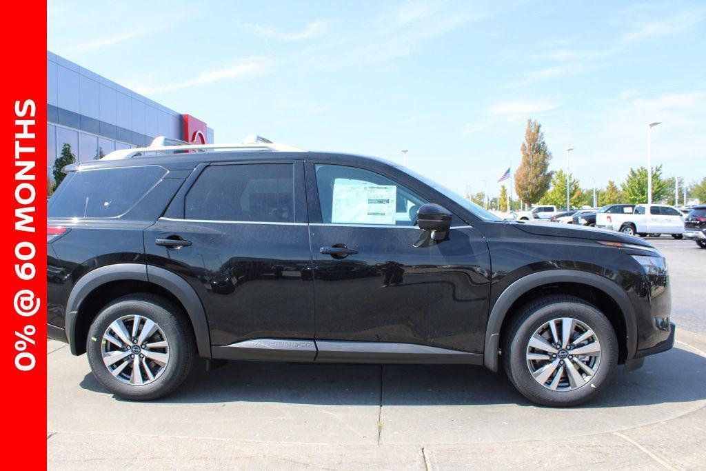 new 2025 Nissan Pathfinder car, priced at $38,062