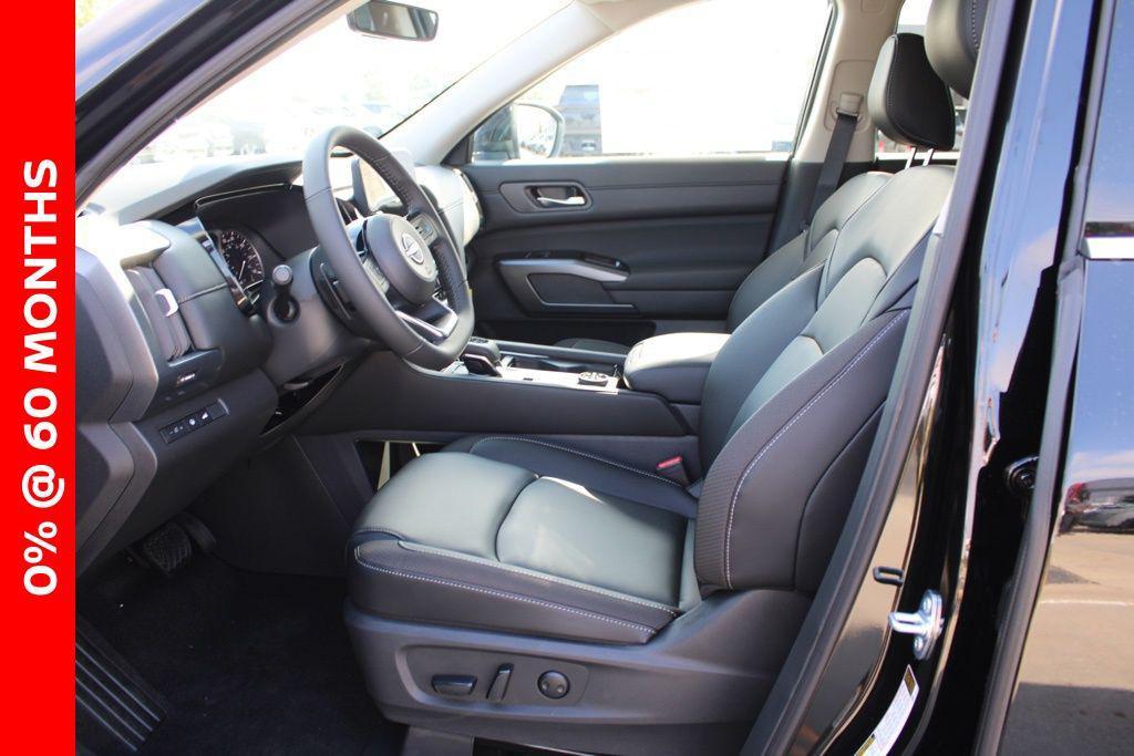 new 2025 Nissan Pathfinder car, priced at $39,513