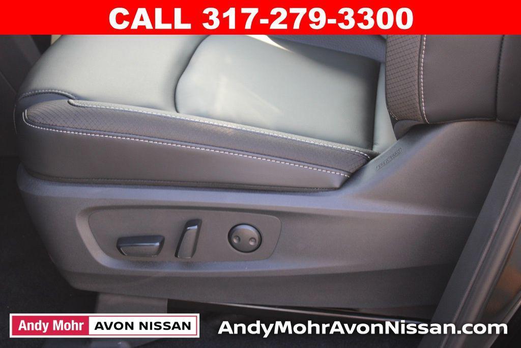 new 2025 Nissan Pathfinder car, priced at $43,413