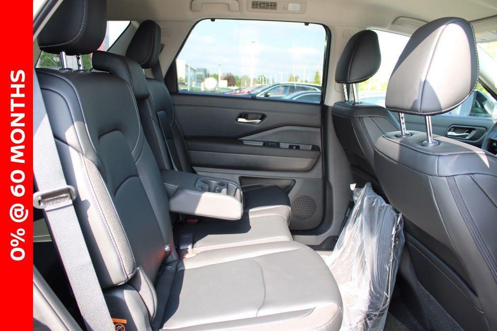 new 2025 Nissan Pathfinder car, priced at $39,513