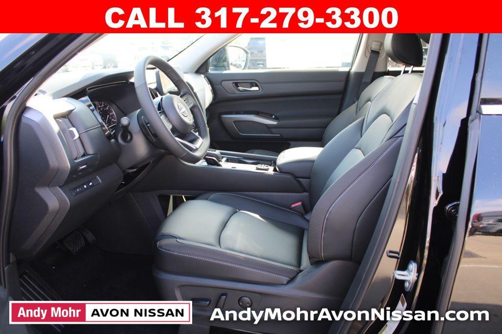 new 2025 Nissan Pathfinder car, priced at $43,413