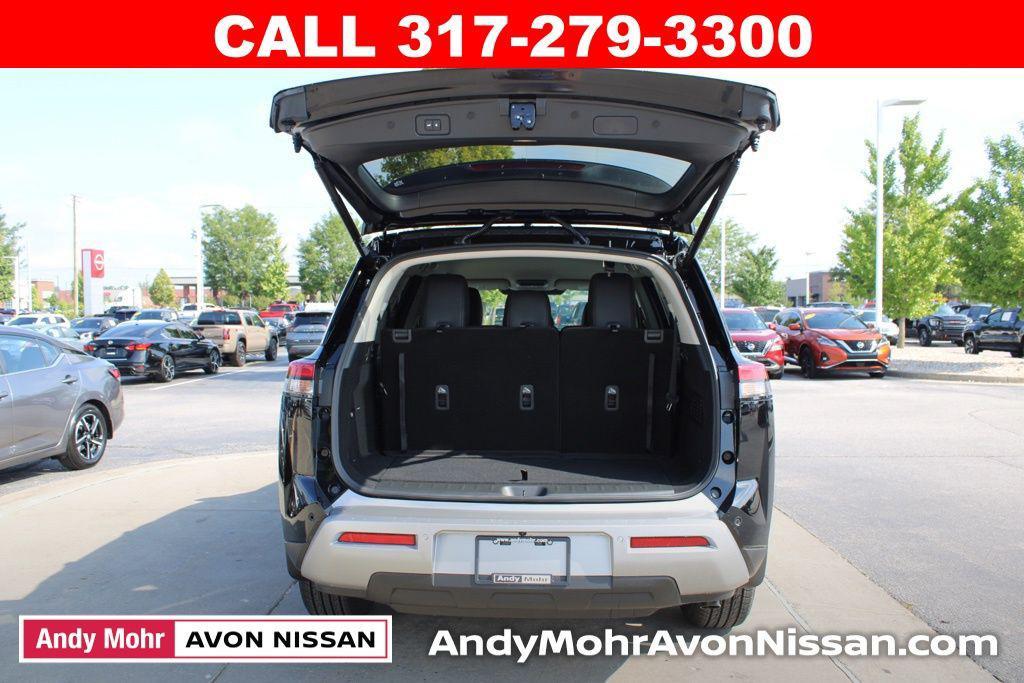 new 2025 Nissan Pathfinder car, priced at $43,413
