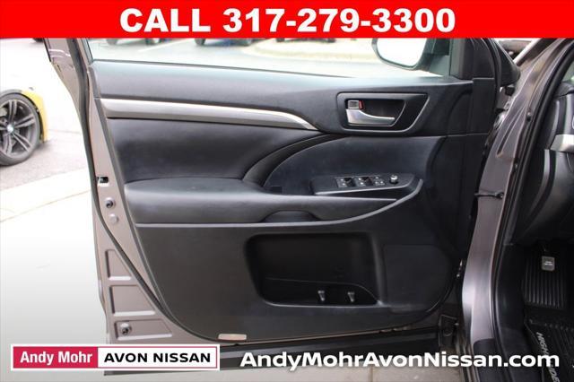 used 2019 Toyota Highlander car, priced at $21,500