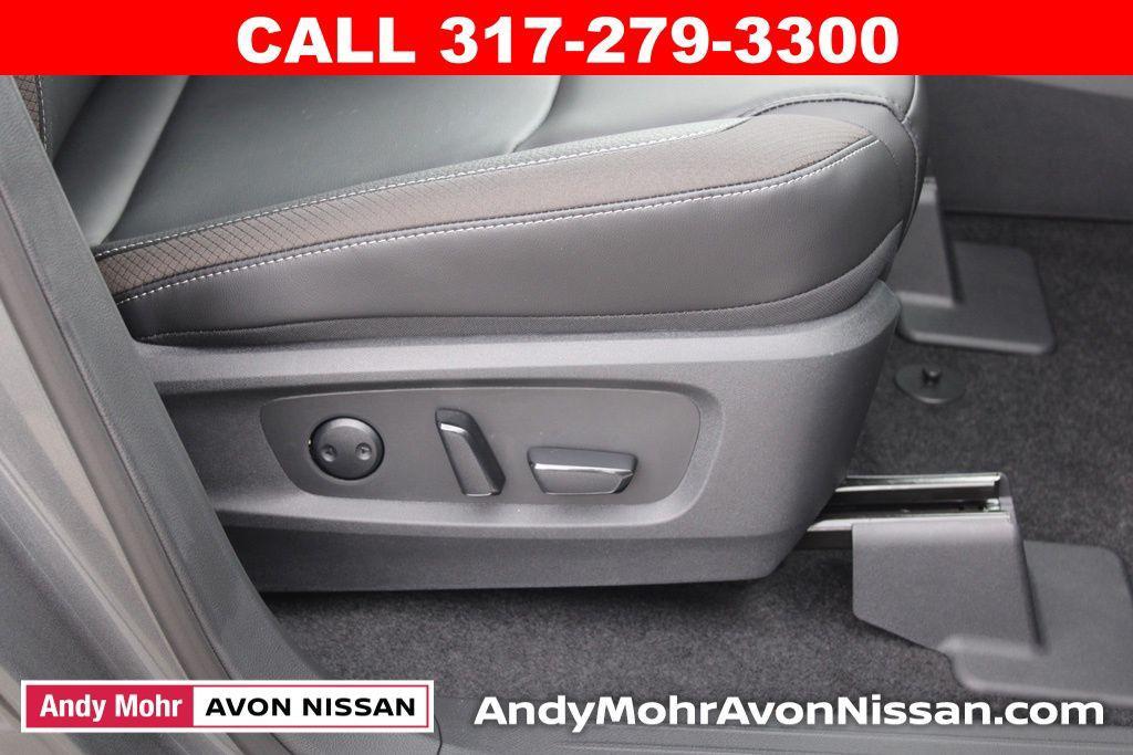 new 2025 Nissan Pathfinder car, priced at $42,986