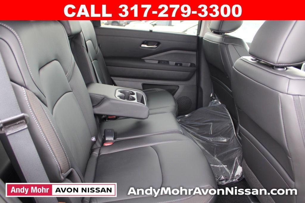 new 2025 Nissan Pathfinder car, priced at $42,986