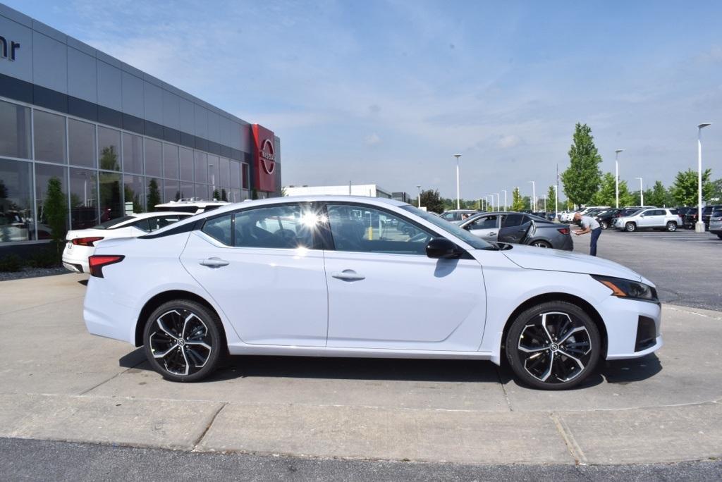 new 2024 Nissan Altima car, priced at $31,154