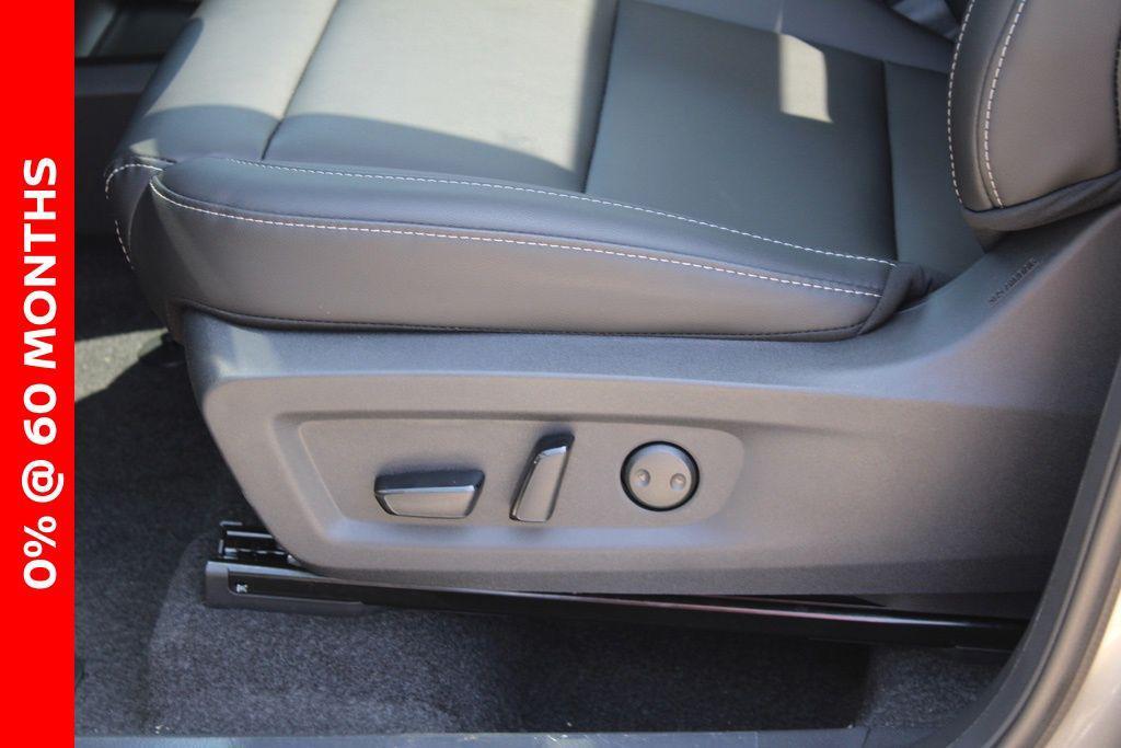 new 2025 Nissan Murano car, priced at $41,876