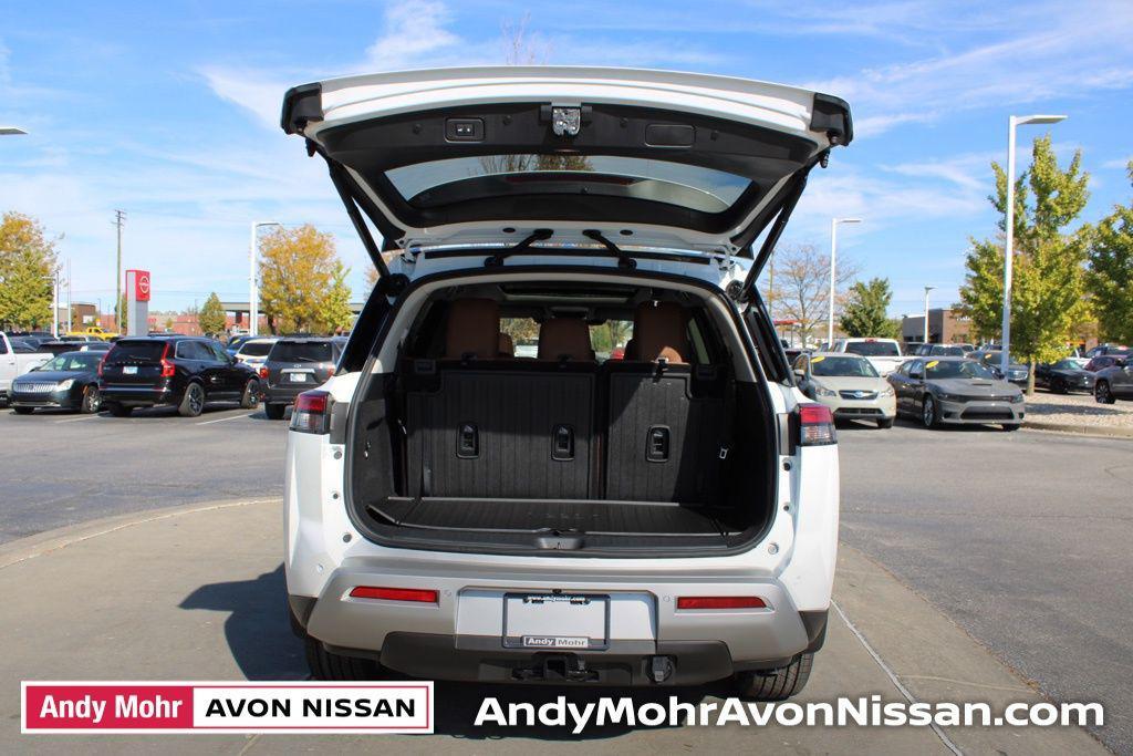 new 2025 Nissan Pathfinder car, priced at $49,460