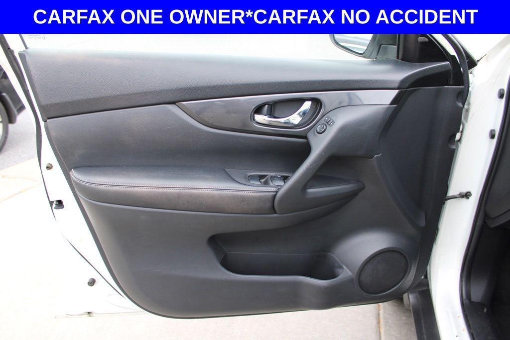 used 2020 Nissan Rogue car, priced at $15,861