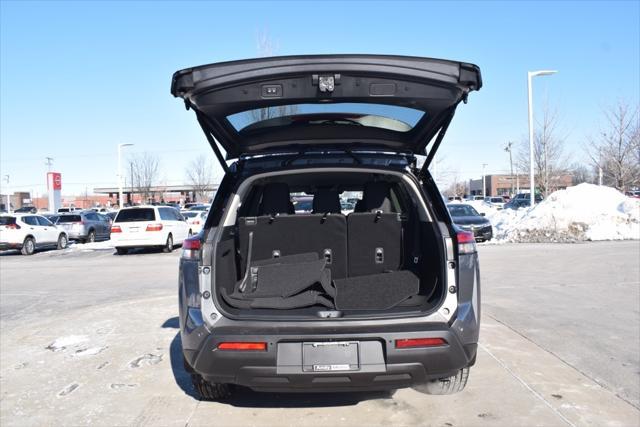 new 2025 Nissan Pathfinder car, priced at $40,492