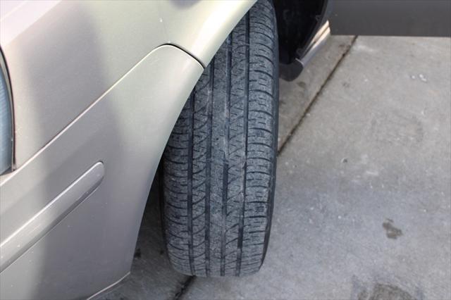 used 2006 Buick Terraza car, priced at $3,500