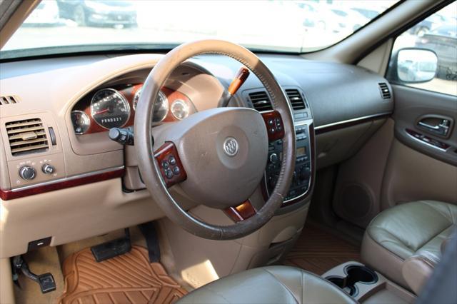 used 2006 Buick Terraza car, priced at $3,500