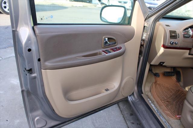 used 2006 Buick Terraza car, priced at $3,500