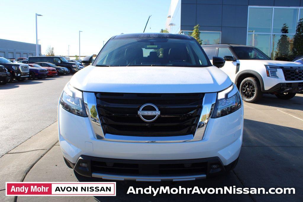 new 2025 Nissan Pathfinder car, priced at $49,525