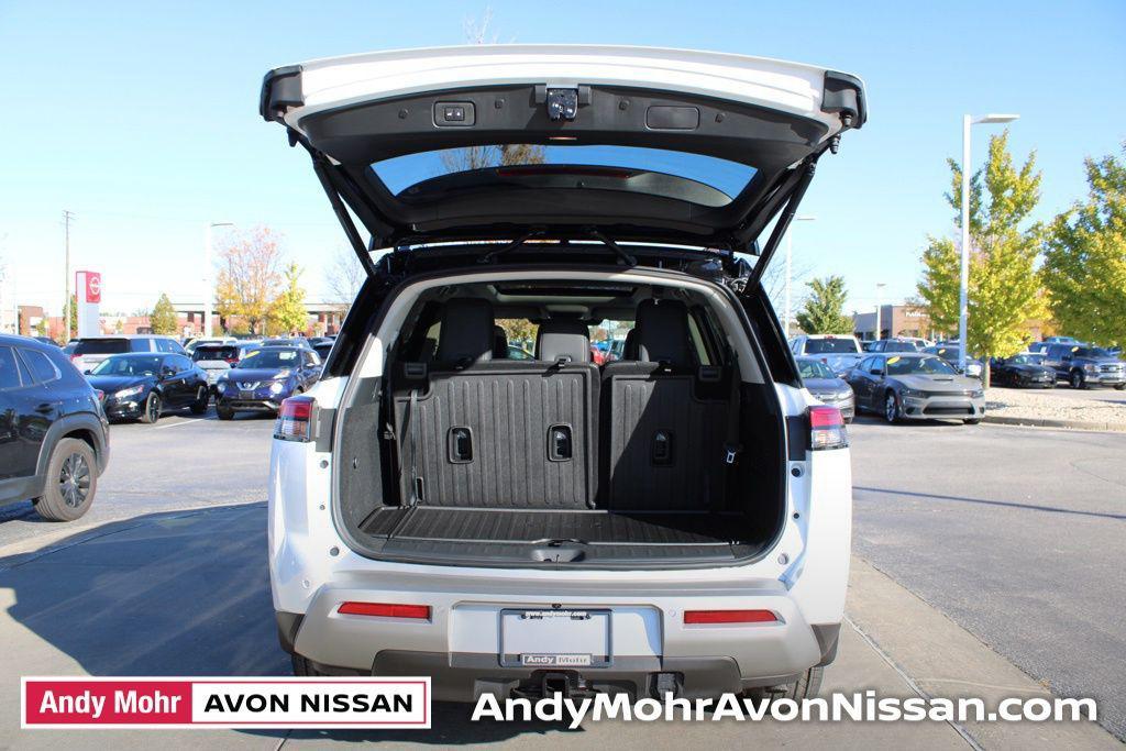 new 2025 Nissan Pathfinder car, priced at $49,525