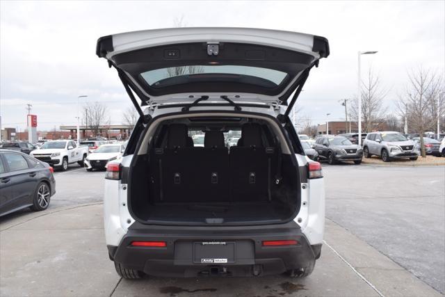 new 2025 Nissan Pathfinder car, priced at $44,138