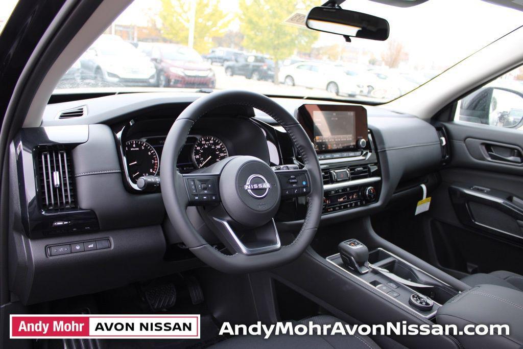 new 2025 Nissan Pathfinder car, priced at $36,822