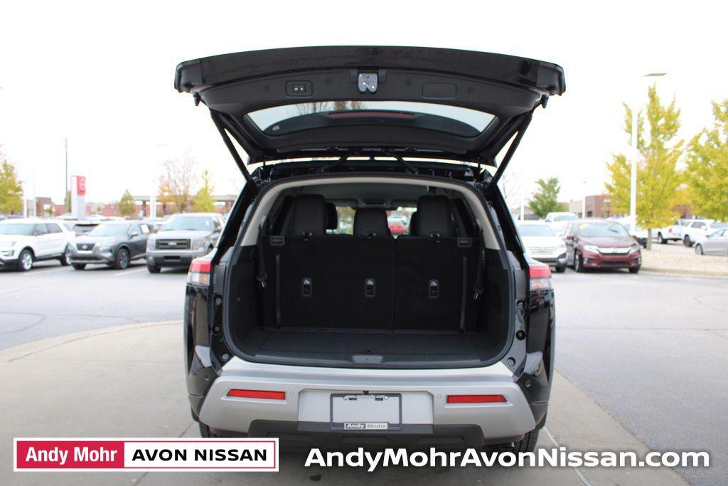 new 2025 Nissan Pathfinder car, priced at $42,075
