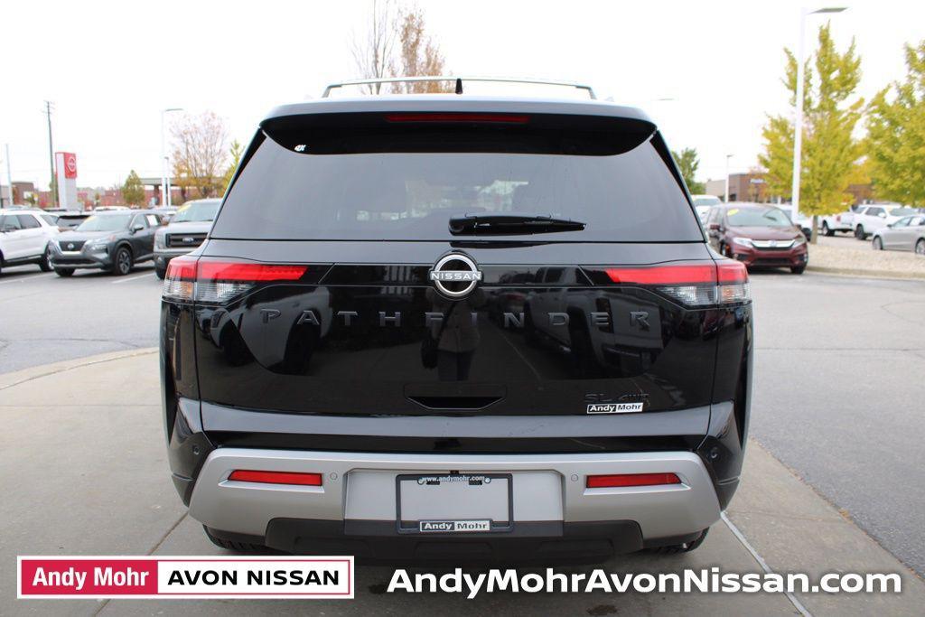 new 2025 Nissan Pathfinder car, priced at $42,075