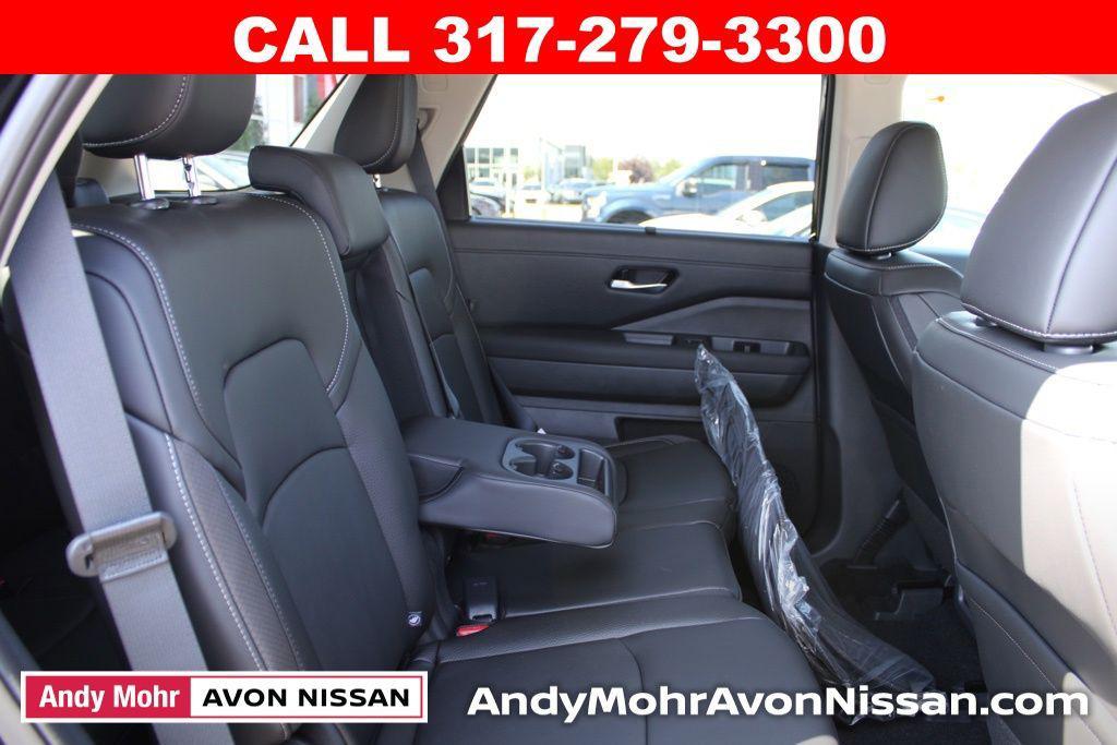 new 2025 Nissan Pathfinder car, priced at $43,091