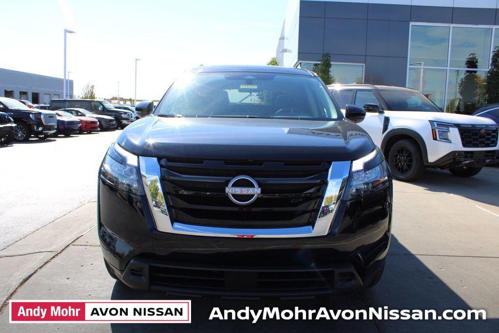 new 2025 Nissan Pathfinder car, priced at $40,925