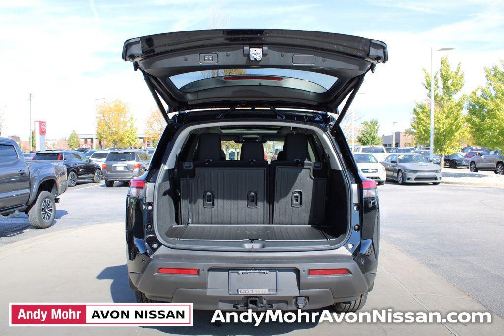 new 2025 Nissan Pathfinder car, priced at $40,925